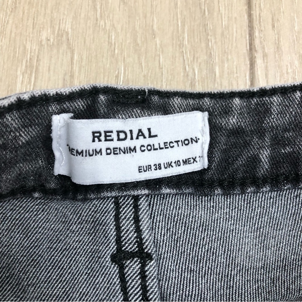 Redial Black Jean Shorts With Button Closure Size EU 38 - Picture 3 of 5